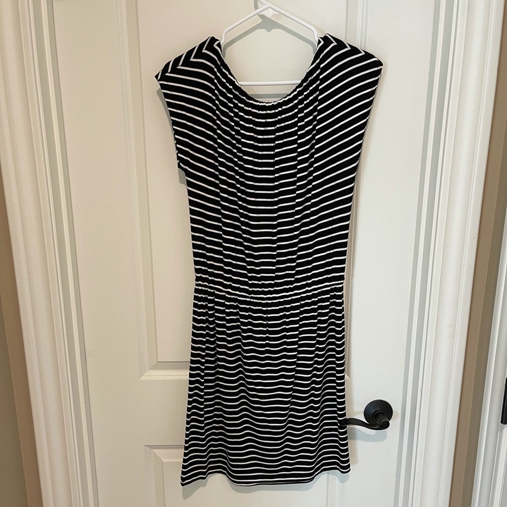 LOFT black & white Striped Dress with cinch Tie Waist size SP - Picture 2 of 3
